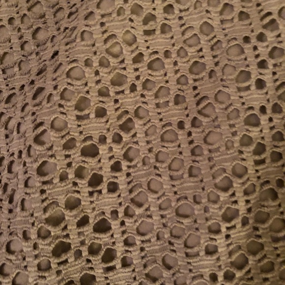 Large LOFT tank top✨ - Picture 2 of 3